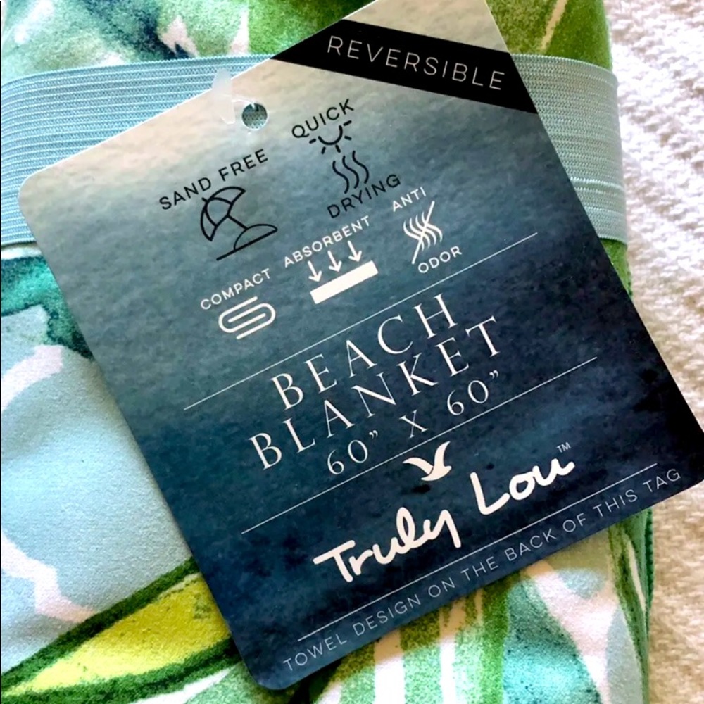 Truly Lou Reversible Beach Blanket Sand Free Tropical